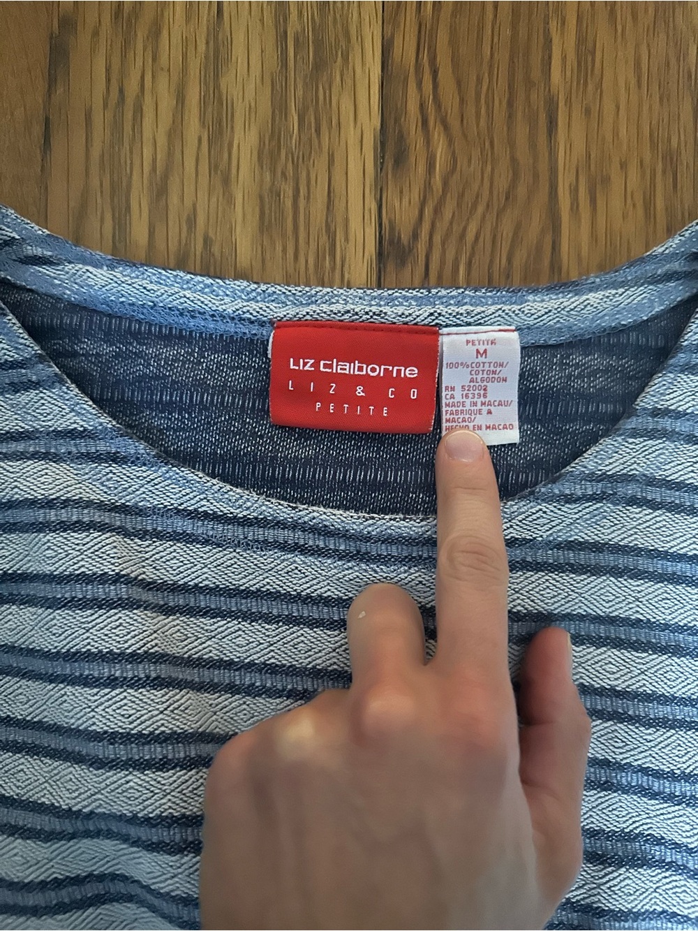 Vintage Liz Claiborne Blue Striped Texted Knit Top - Picture 2 of 5